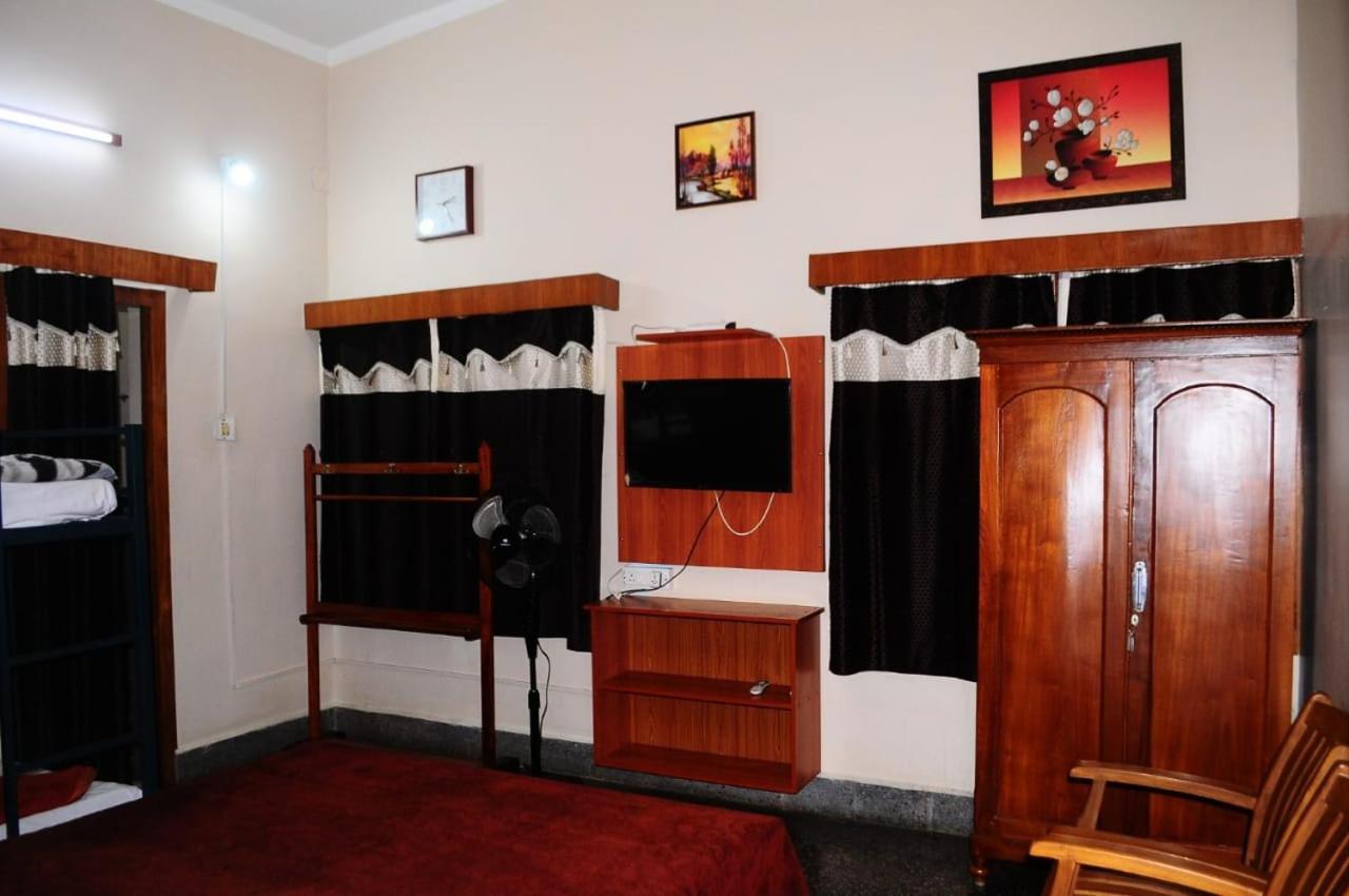Park Corner Home Stay Coonoor Ngoại thất bức ảnh